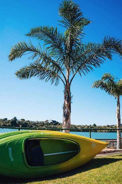 Raglan Palm Beach Motel Exterior foto